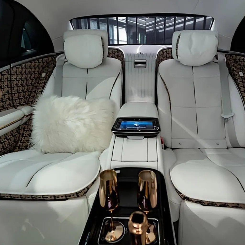 Black Mercedes-Maybach Haute Voiture, photo 4 for wedding car rental in Rockville, MD