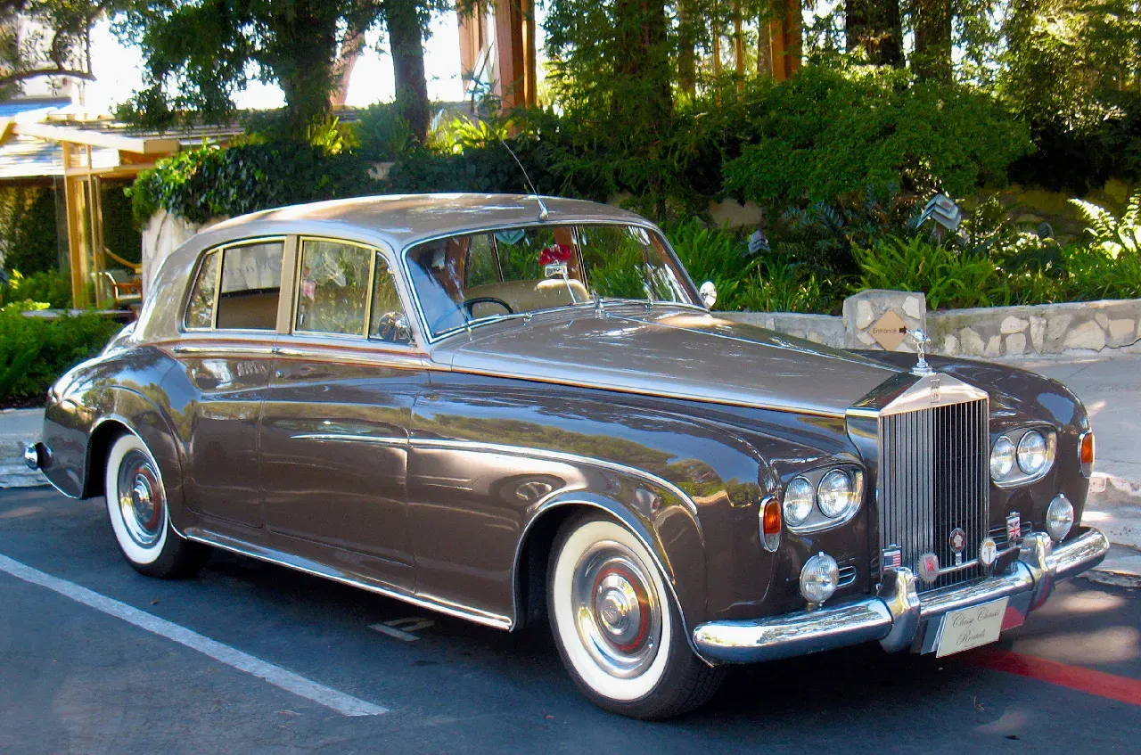 Gray 1963 Rolls-Royce Silver Cloud III for wedding car rental in Tarzana, CA
