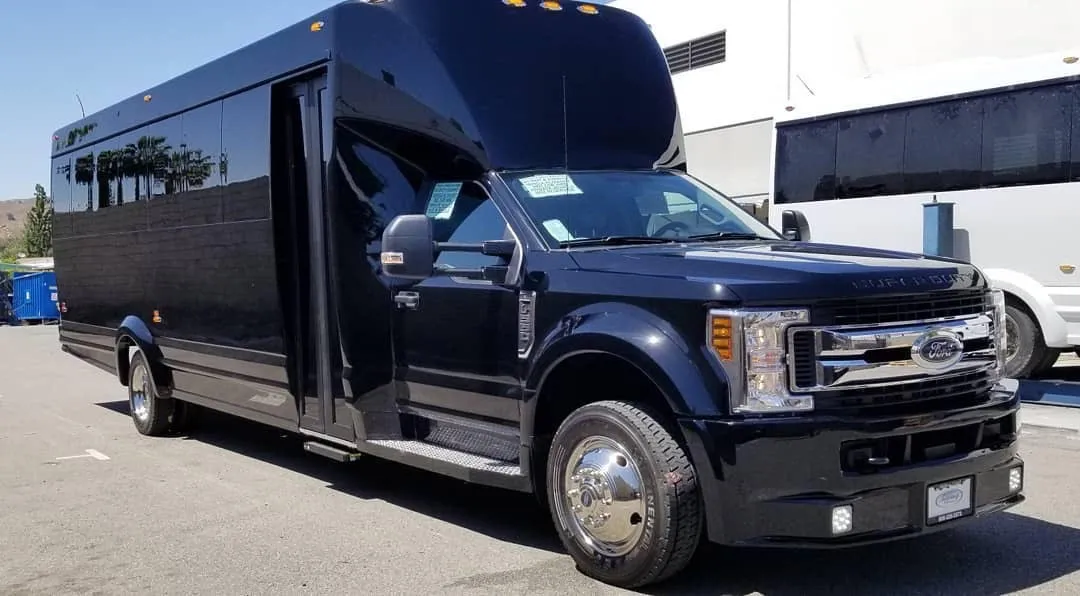 Black Party Bus — 44 Comfort / 50 Maximum Black Party Bus — 44 Comfort / 50 Maximum for party bus rental