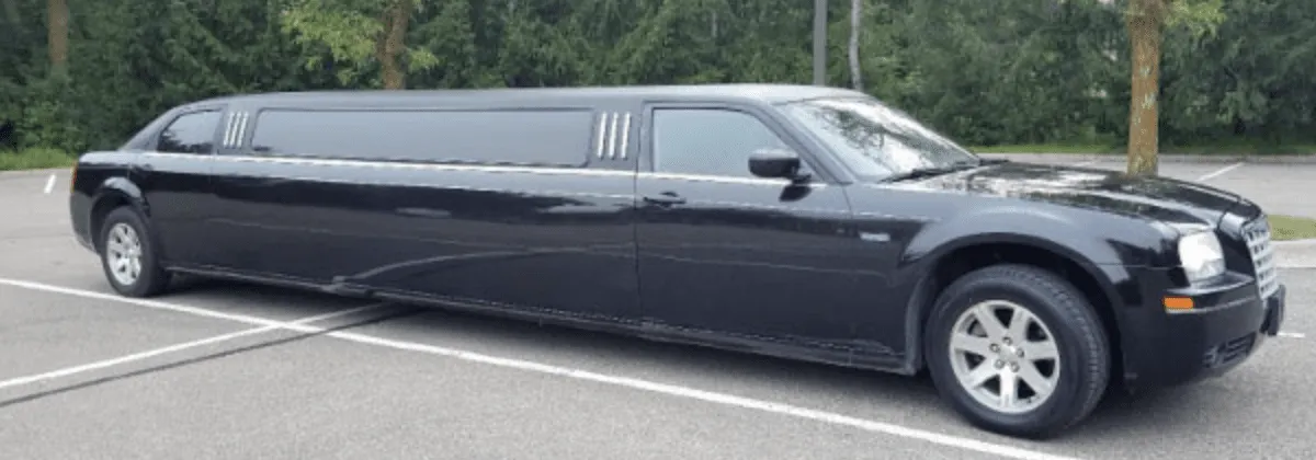 Black C300 Limousine for limo rental Black C300 Limousine for limo rental