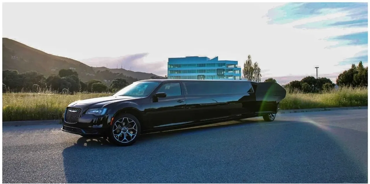 Black Chrysler 300 Limousine Black Chrysler 300 Limousine on offer