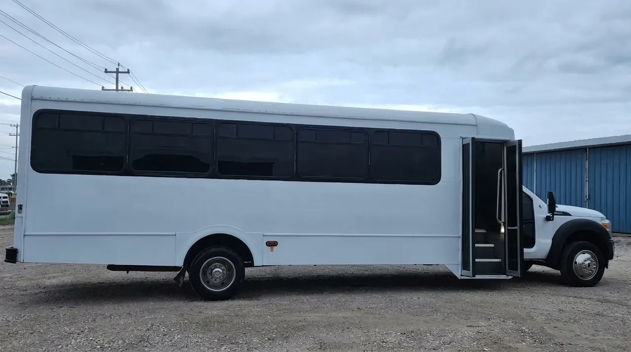 White D-Lux Party Bus; view 3