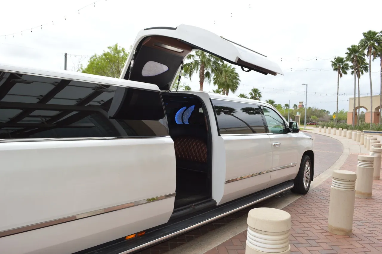Black Escalade Limousines, photo 7 for limo rental