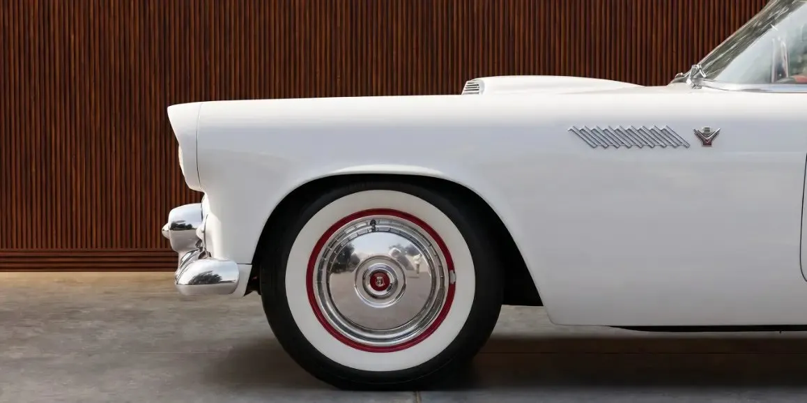 Ford Thunderbird close-up for wedding car rental in Albertson, NY