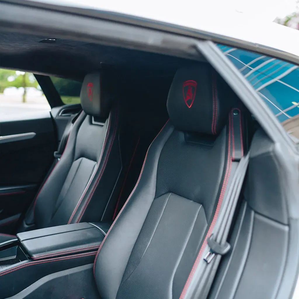Lamborghini Urus Ibis White, photo 4 for wedding car rental in Rockville, MD