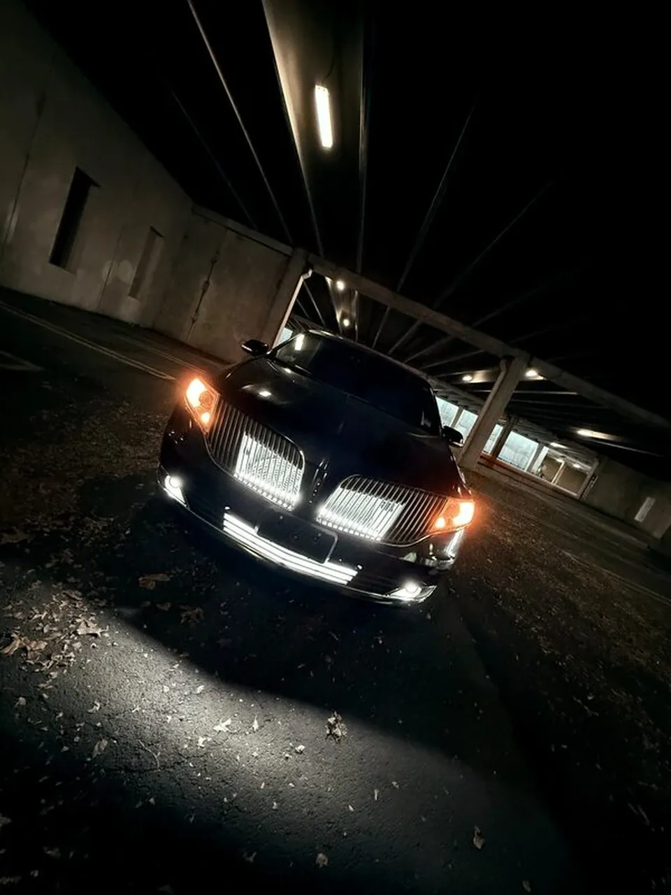 Black Lincoln MKT Limousine, photo 3 for limo rental in Sumter County, SC