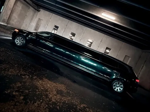 Lincoln MKT Limousine Black Lincoln MKT Limousine on offer