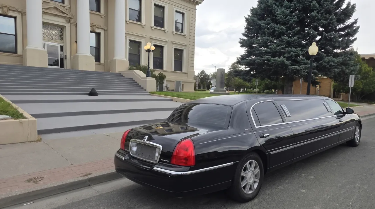 Black Lincoln Town Car Limousine; view 6