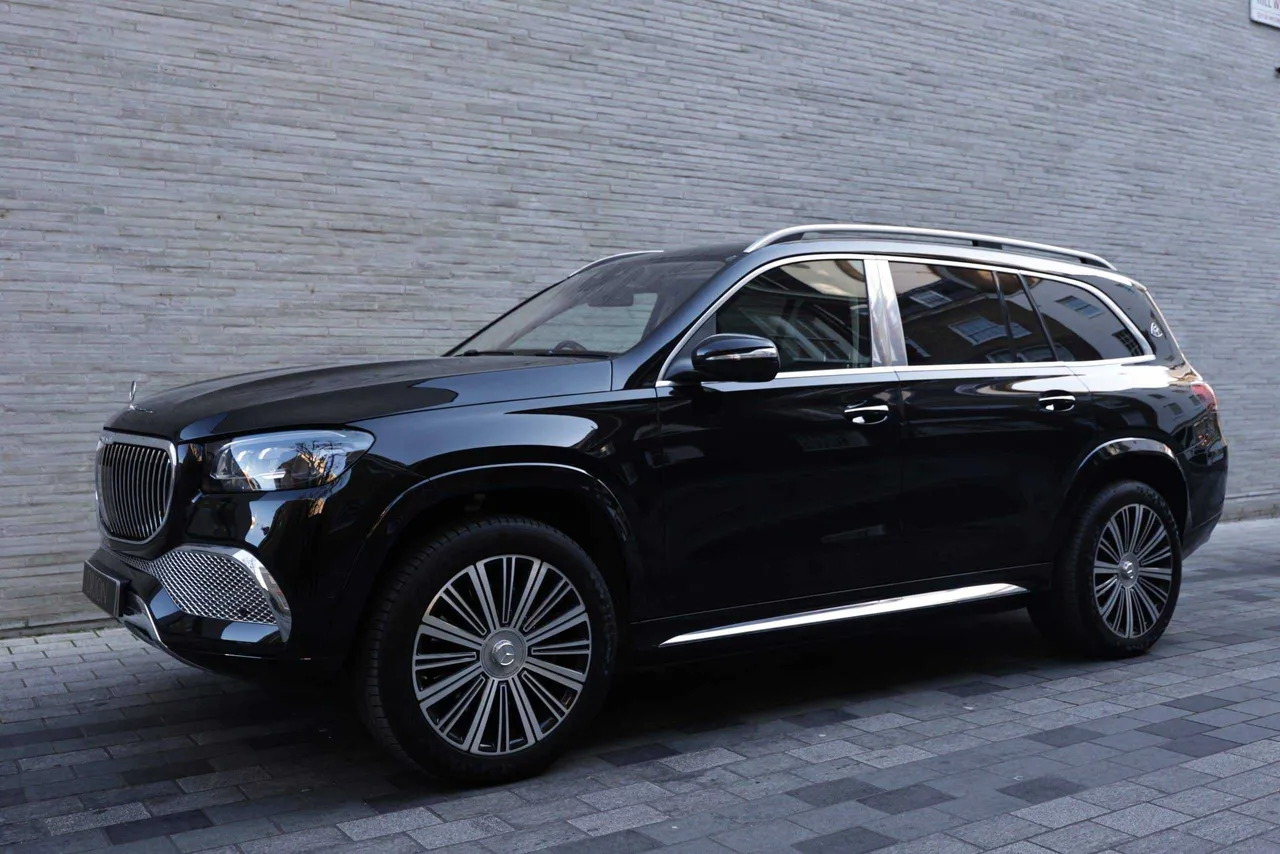 Black Mercedes-Maybach GLS for wedding car rental in Deer Park, NY