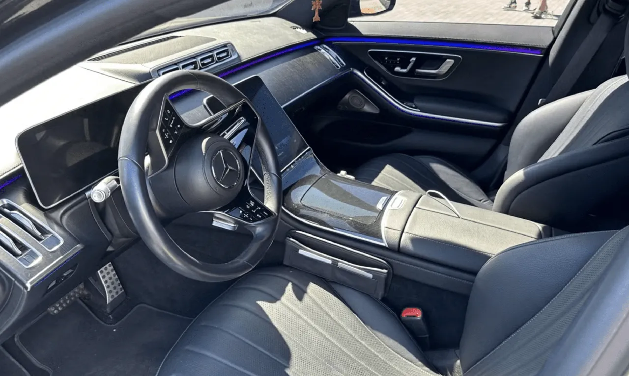 Mercedes-Benz S-Class interior, photo 6 for wedding car rental in Keene, CA