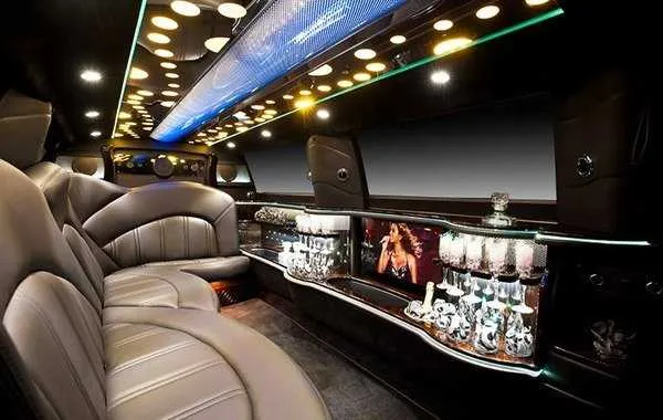 Passenger cabin: White Lincoln MKT Limousine