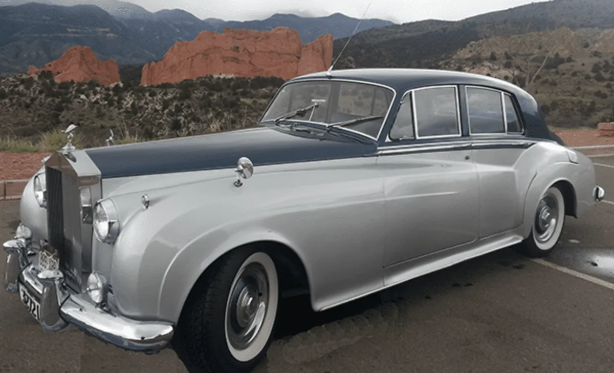 White Rolls-Royce Cloud exterior for wedding car rental