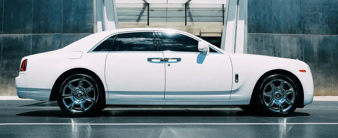 Black Rolls-Royce Ghost for wedding car rental