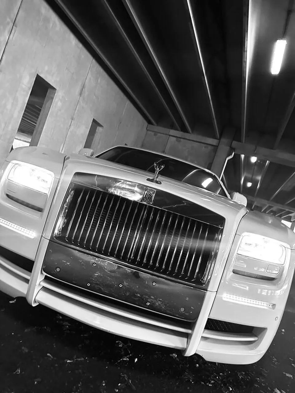 White Rolls-Royce Ghost Sedan exterior, photo 6 for limo rental in North Attleboro, MA