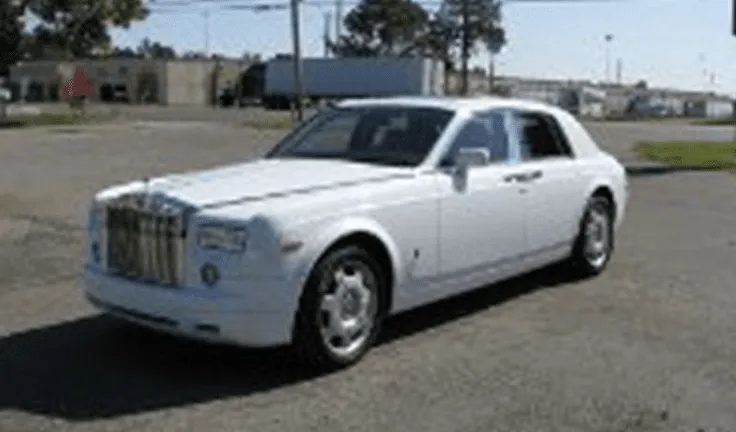 White Rolls-Royce Phantom for limo rental in Memphis, TN