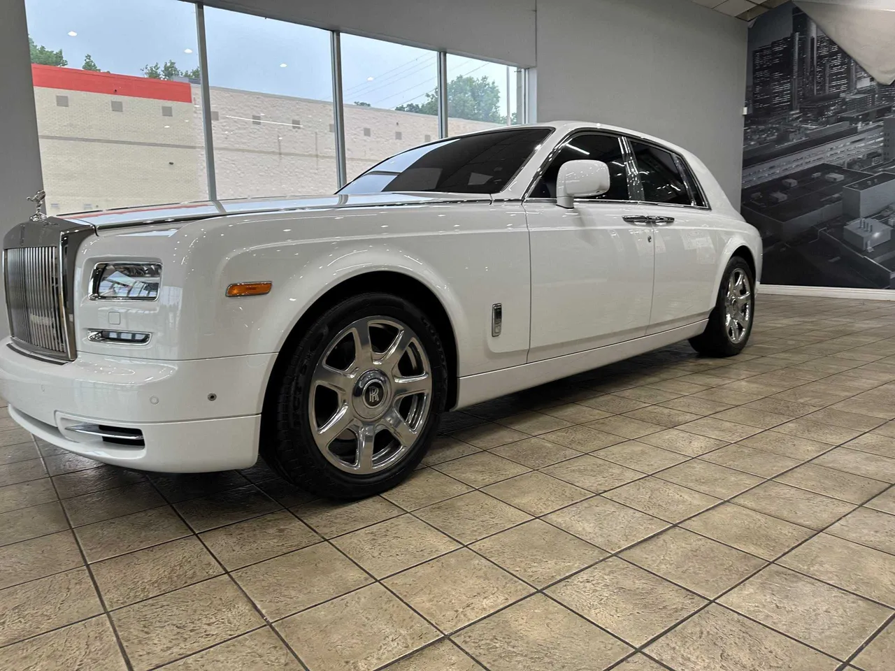 White Rolls Royce Phantom exterior, photo 2 for wedding car rental White Rolls Royce Phantom exterior, photo 2 for wedding car rental