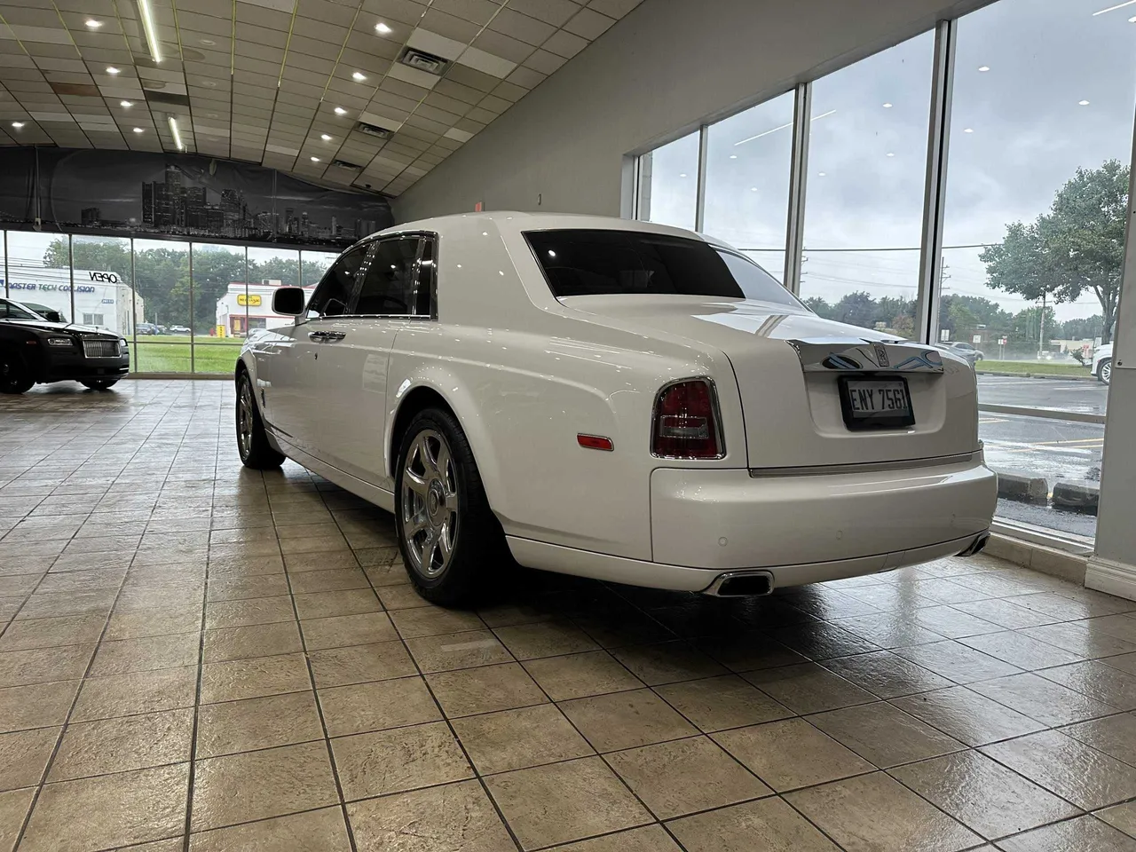 White Rolls Royce Phantom exterior, photo 4 for wedding car rental White Rolls Royce Phantom exterior, photo 4 for wedding car rental