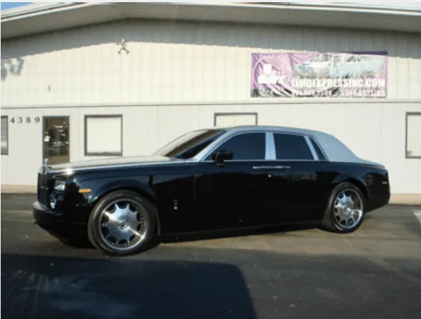 Body: Rolls-Royce Phantom Black