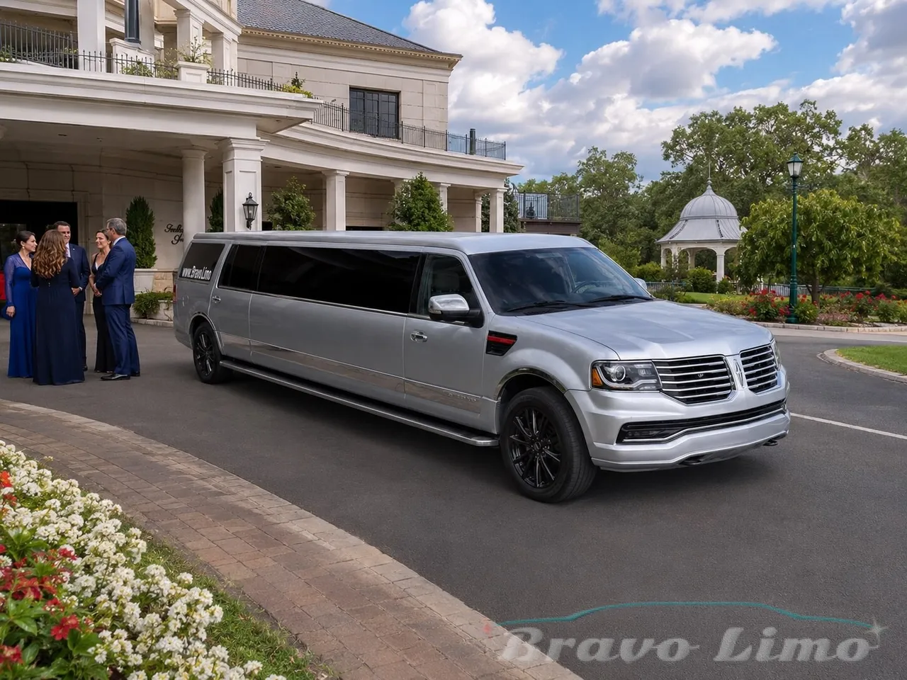 Silver Lincoln Navigator Limousine for limo rental in Stroudsburg, PA