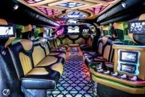 White Hummer Limousine White Hummer Limousine on offer
